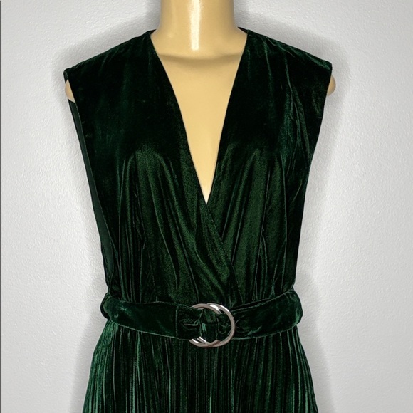 & Other Stories Stocholm Atelier Green Velvet Pleated V-Neck Belted Dress Size 8 - Picture 4 of 9